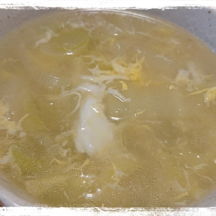 白菜と卵の中華風スープ